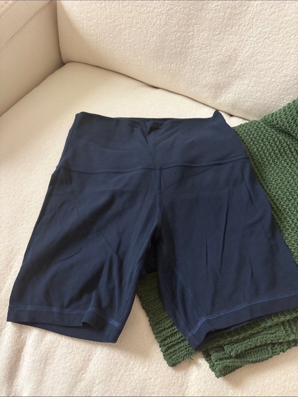 Lululemon wunder under